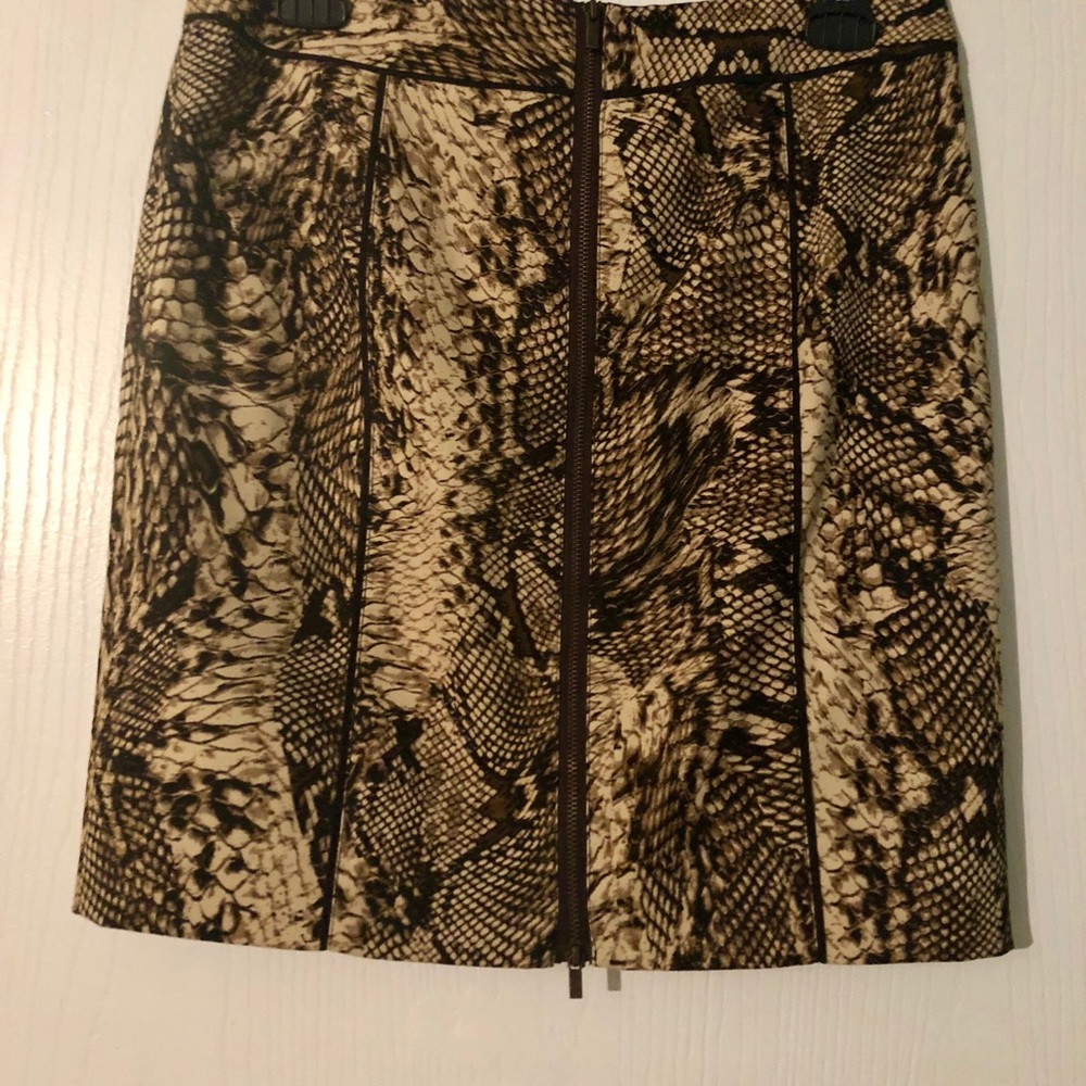 •• Animal Print Skirt ••